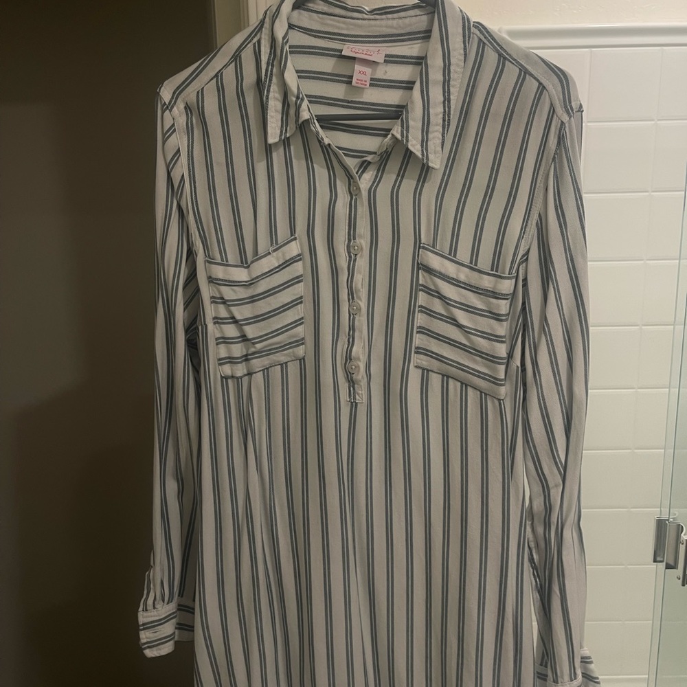 Maternity blouse - Picture 2 of 3